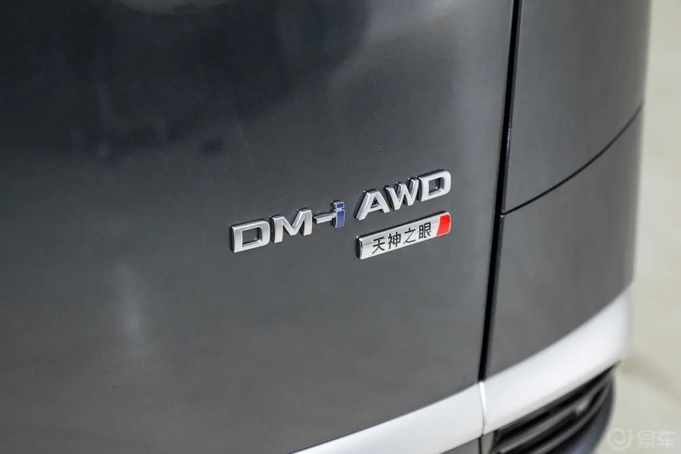 三台高端MPV真实场景体验：家用、商务、通勤，选哪台？