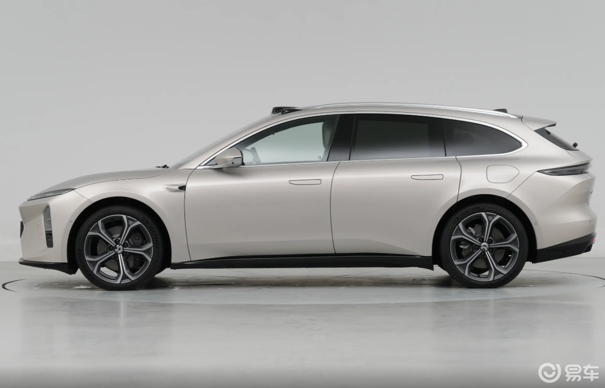 都是新能源旅行车,享界S9T和蔚来ET5T应该怎么选?