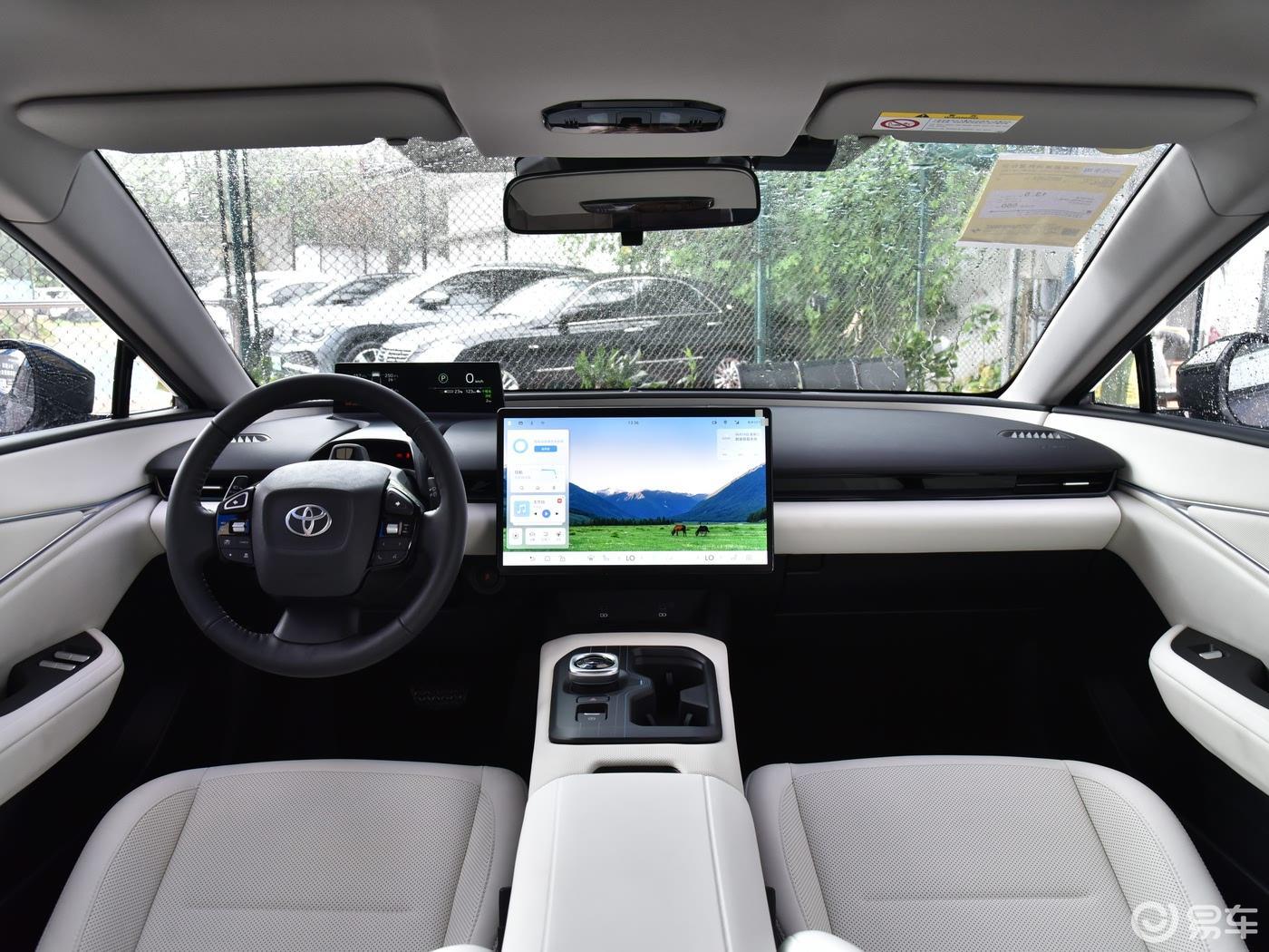 一汽丰田bZ5对比日产N7谁是合资新能源『版本答案』?