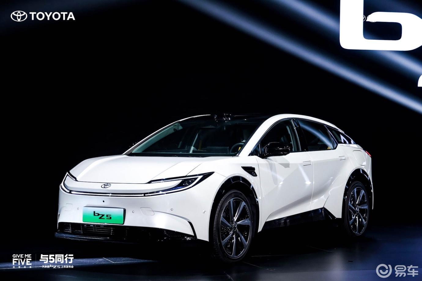 一汽丰田bZ5对比日产N7谁是合资新能源『版本答案』?