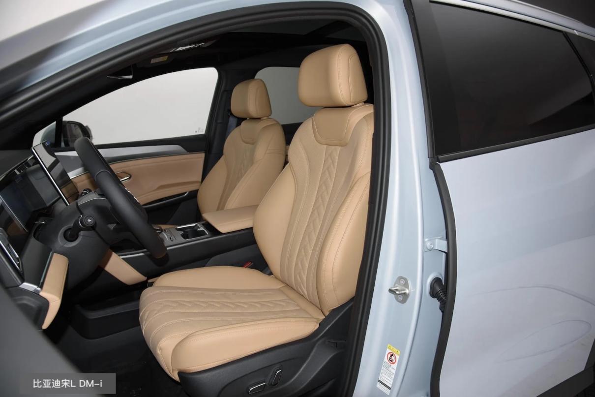 比亚迪宋L DM-i对比长安启源Q07，谁是更优选？