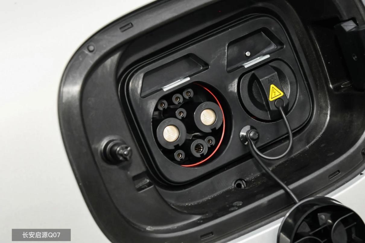 比亚迪宋L DM-i对比长安启源Q07，谁是更优选？