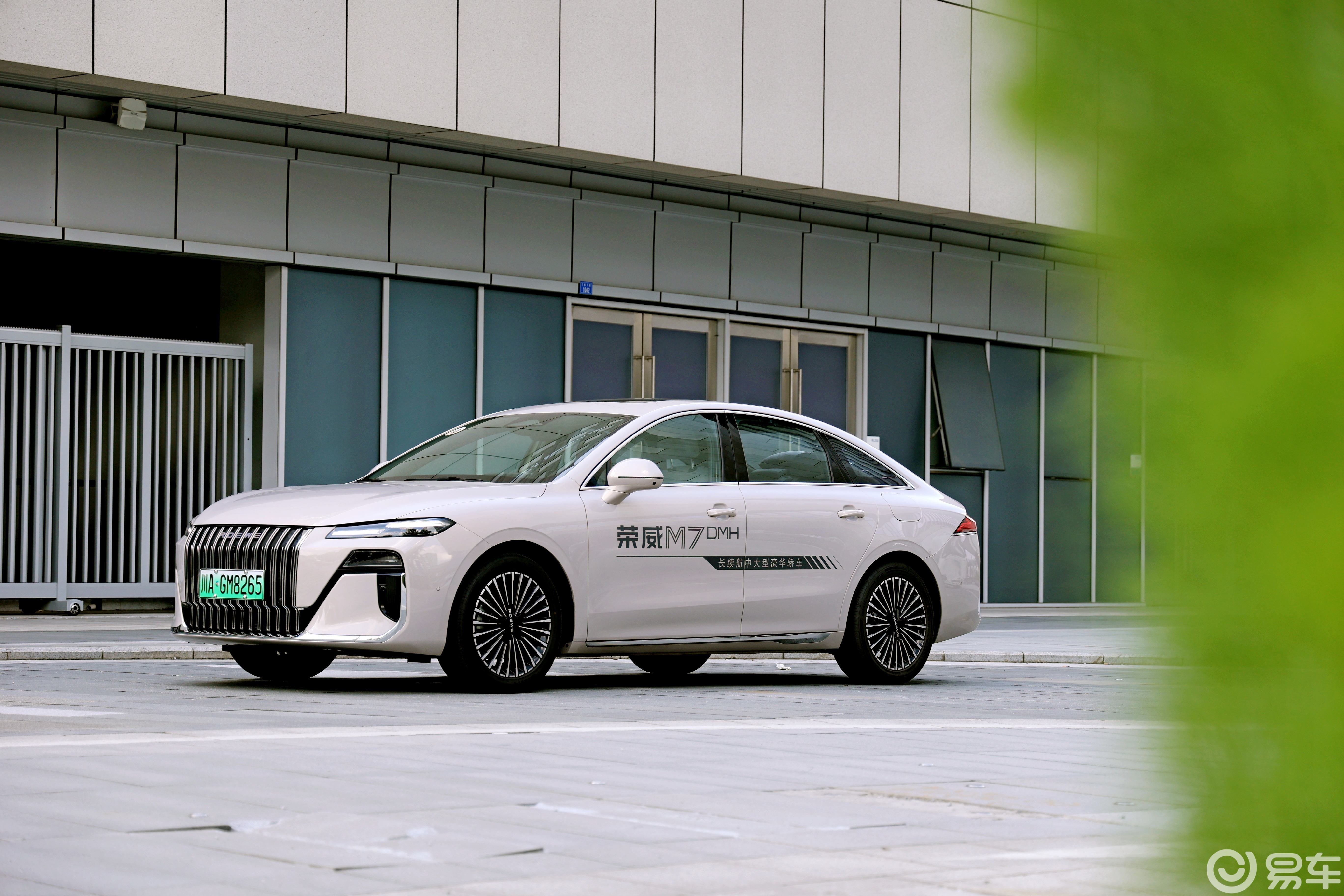 试驾荣威M7 DMH，一台融合智能与驾控的混动新车