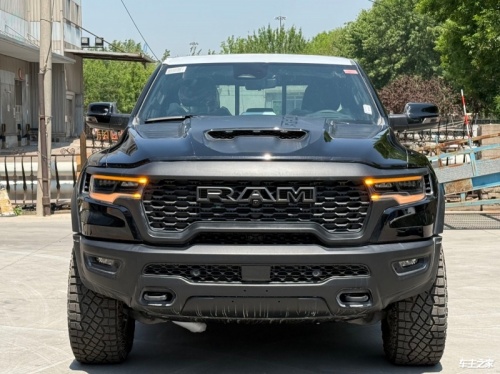 公羊美版 全部在售 2025款 2023款 2022款 2017款 2016款成都远卓名车道奇公羊价格优惠53万 欢迎到店试驾