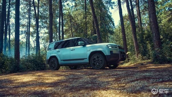 比亚迪“大五座天花板”方程豹钛7火爆上市