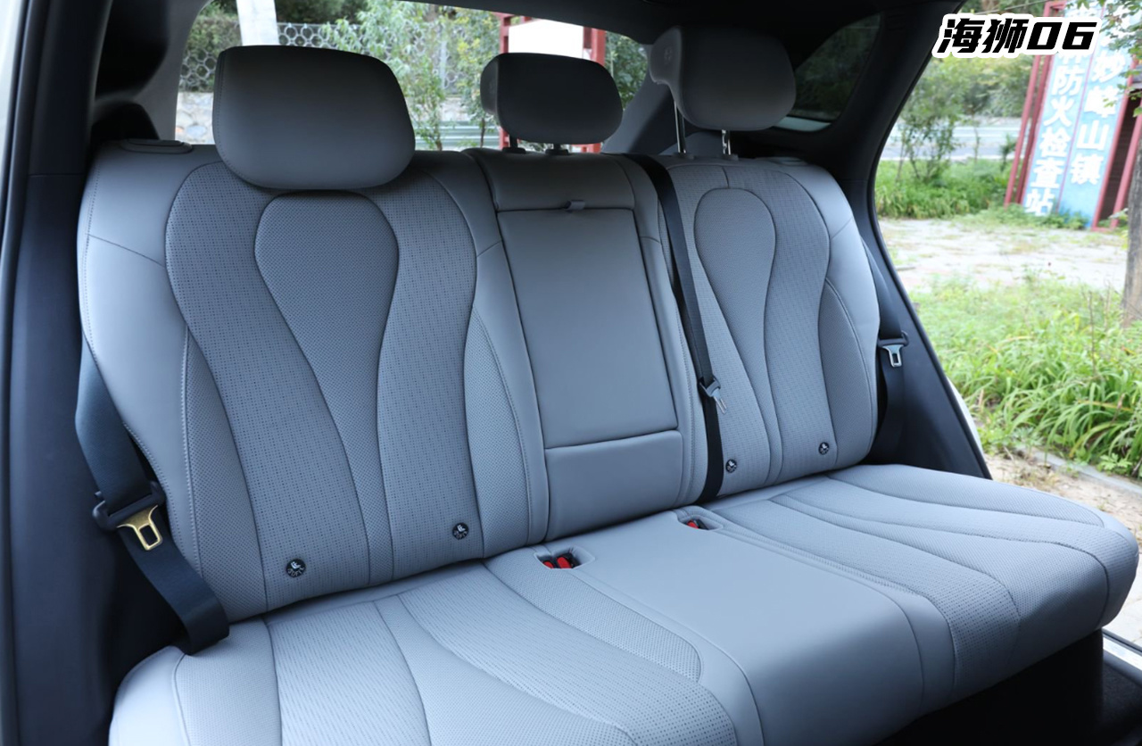搭载华为智驾的全新深蓝S07和海狮06，谁更全面？