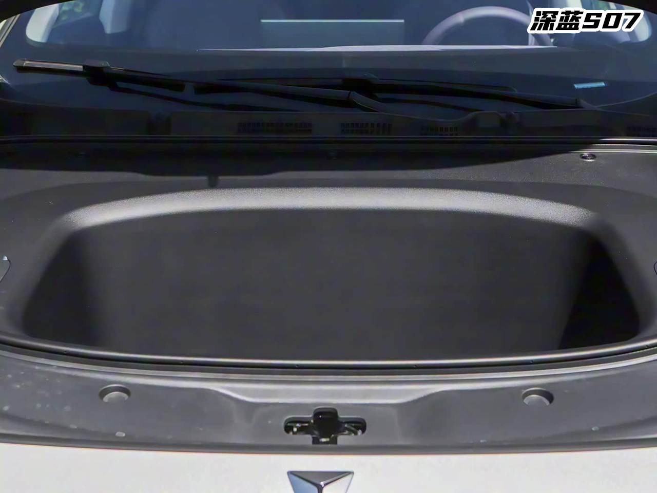 搭载华为智驾的全新深蓝S07和海狮06，谁更全面？