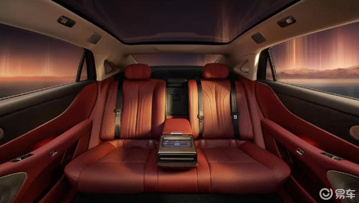 第四季度轿车王炸清单！这8款一个比一个狠，个个有大招？