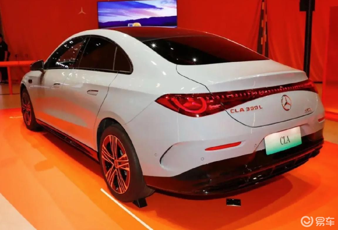 第四季度轿车王炸清单！这8款一个比一个狠，个个有大招？