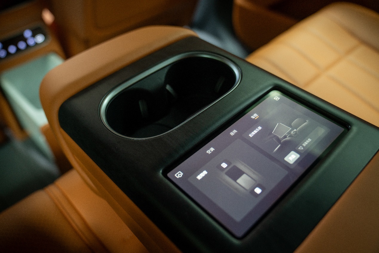 不止大空间——东风eπ008 2026款试驾体验