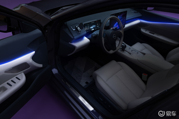 天籁·鸿蒙座舱全球首发，定义