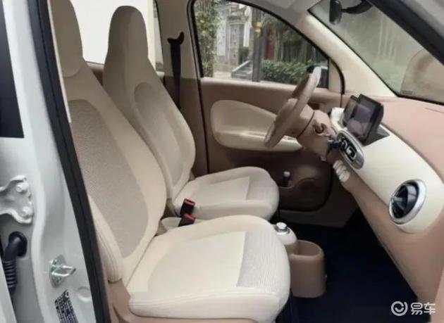 宏光MINIEV热销，2-5万女士首选小型车