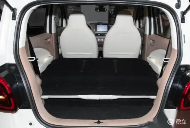 宏光MINIEV热销，2-5万女士首选小型车