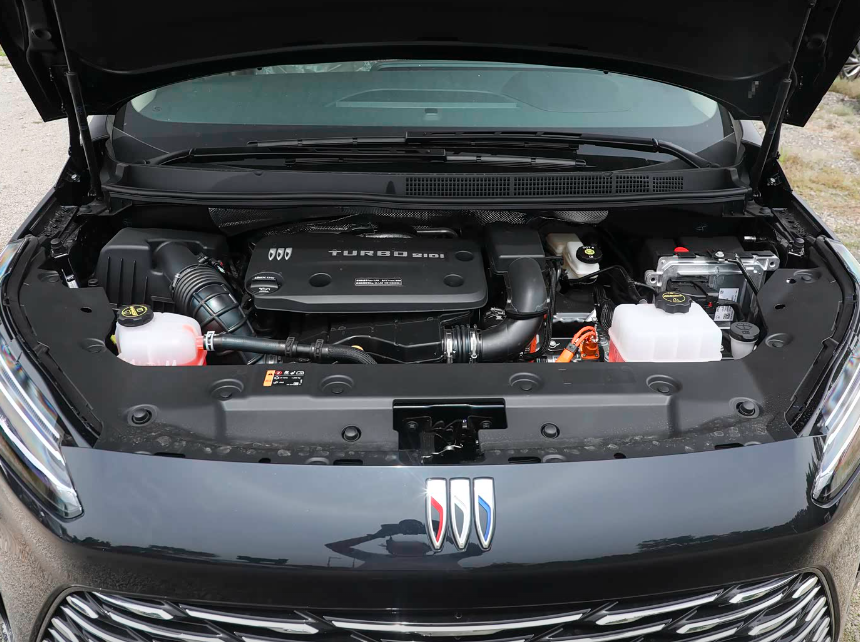 预算25万 比亚迪夏对比GL8陆尚 你看重配置还是口碑？