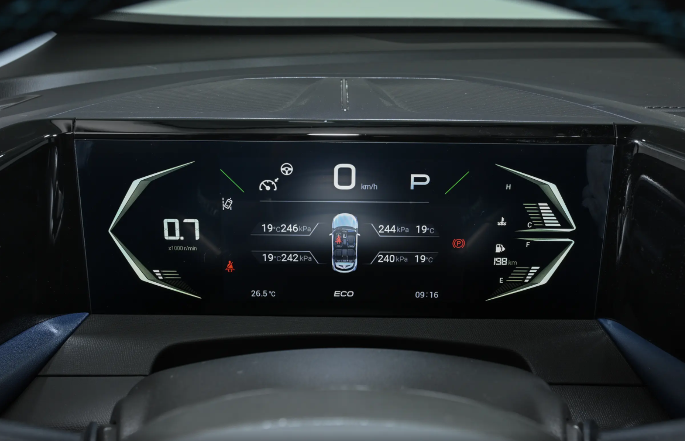 优惠后6.98万起,这车上市,新增14.6英寸大屏