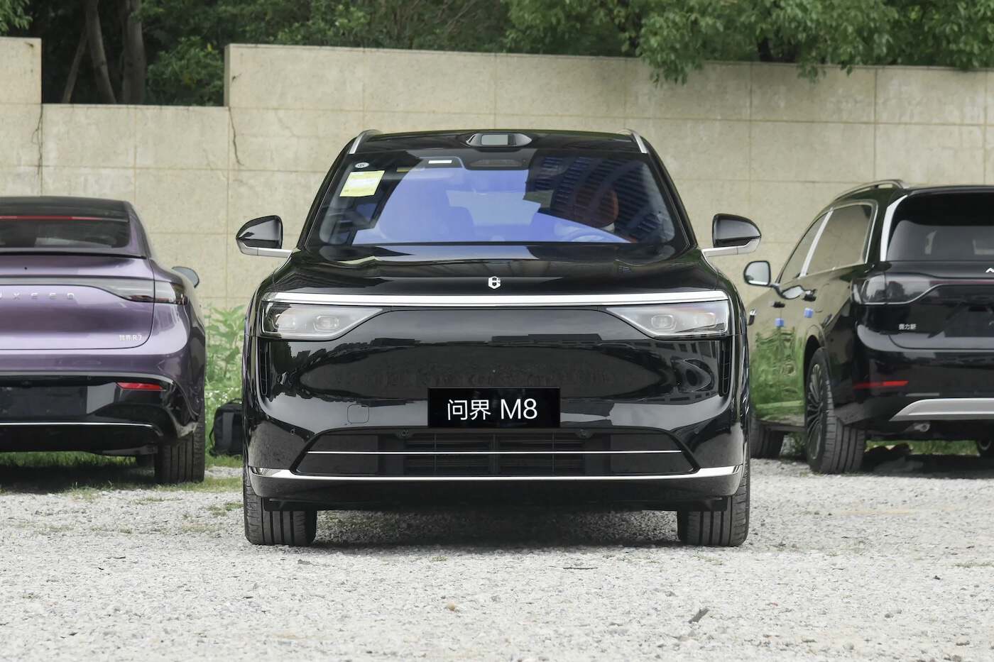 增程大六座二选一：问界M8对比理想L8，谁能一步到位？
