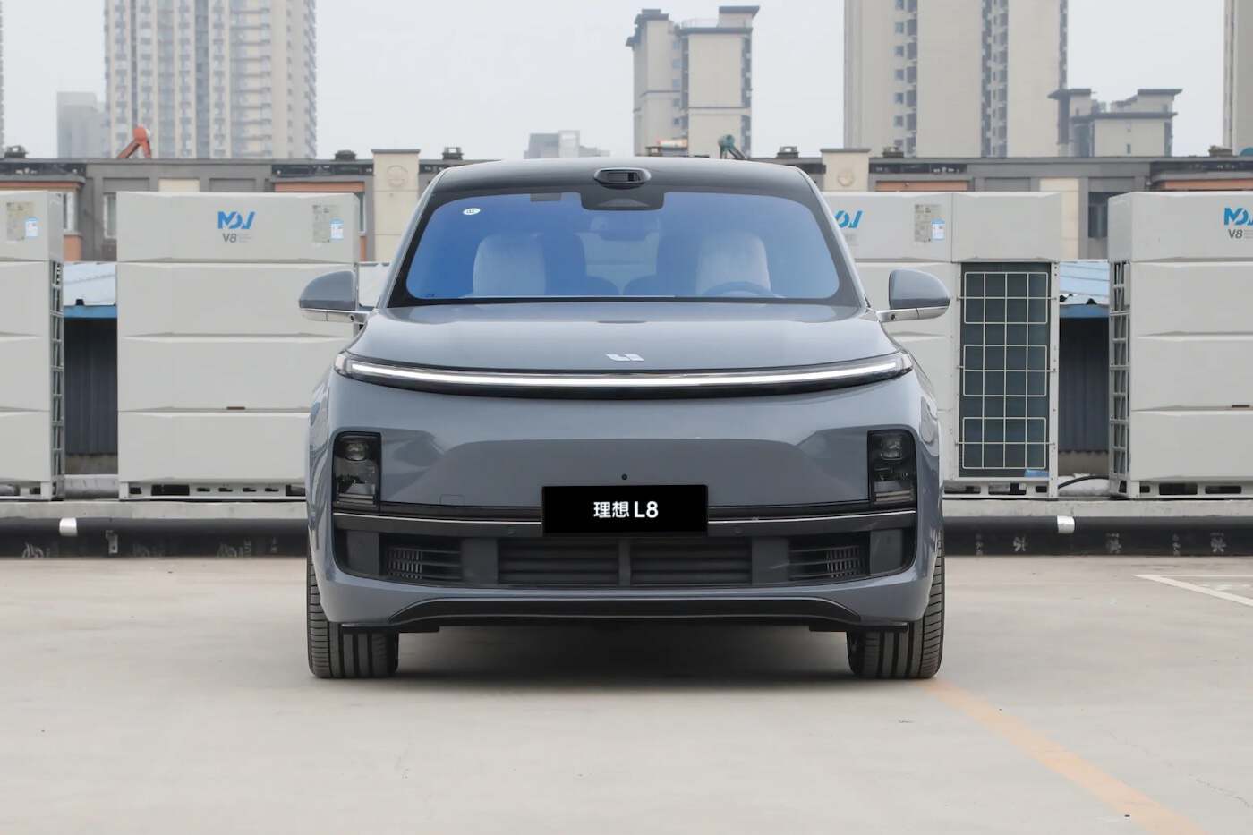 增程大六座二选一：问界M8对比理想L8，谁能一步到位？