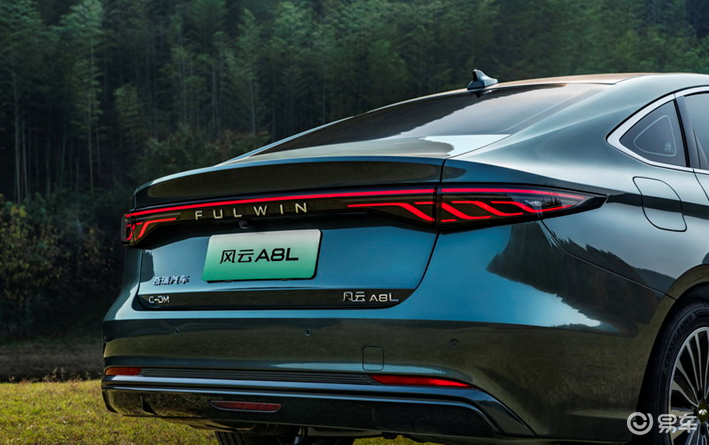 风云A8L对比吉利银河L6,谁是十万级混动家轿“王者”?