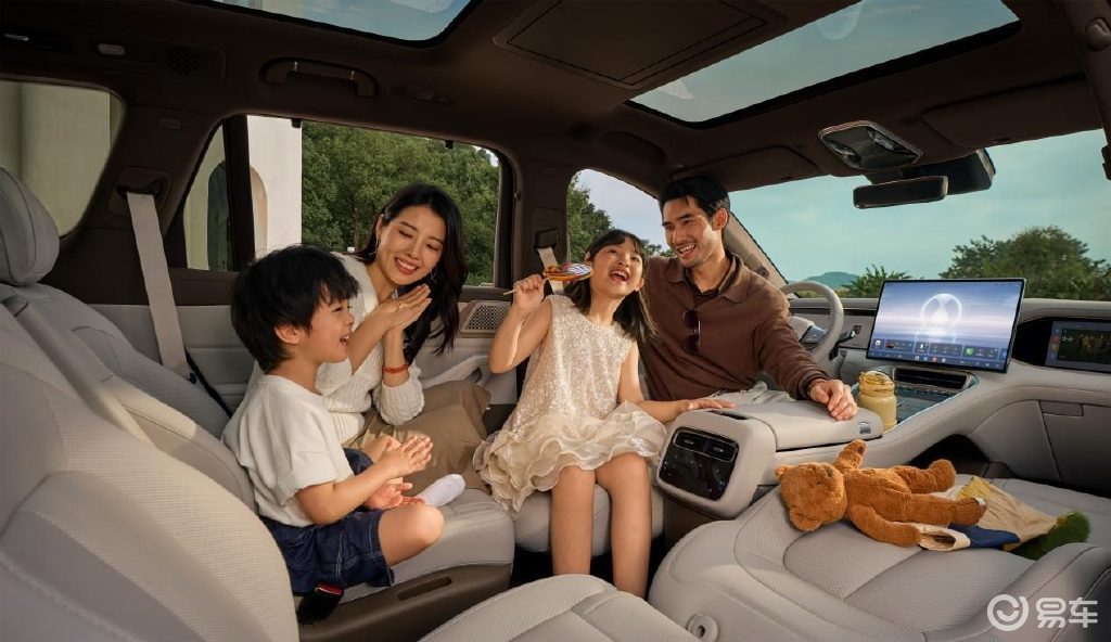 29.98万元起,腾势N8L“美好出行家”赢得广泛赞誉