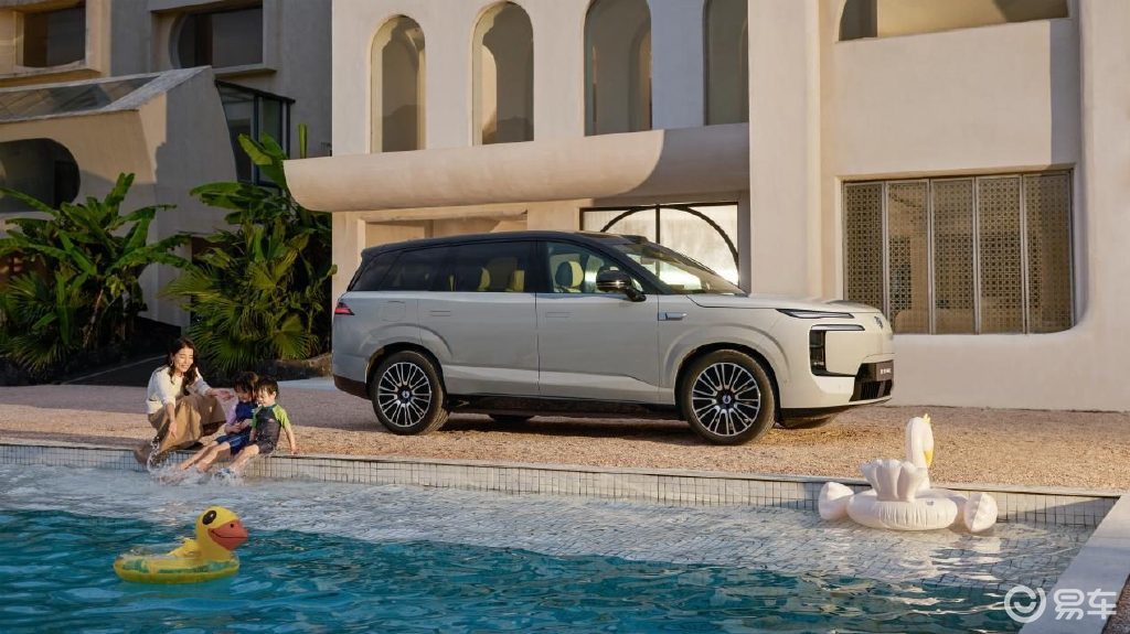 29.98万元起,腾势N8L“美好出行家”赢得广泛赞誉