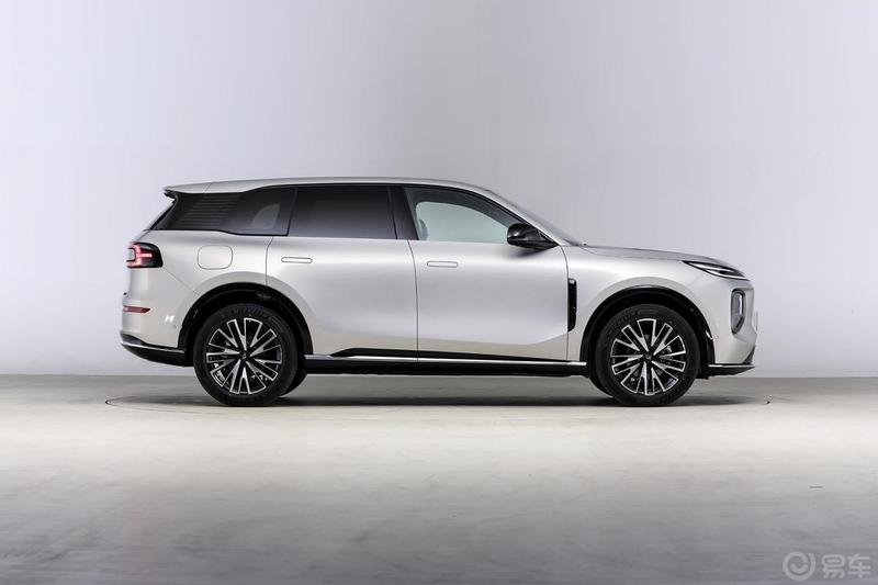 15万级SUV“卷王”之争！风神L8 VS 启源Q07