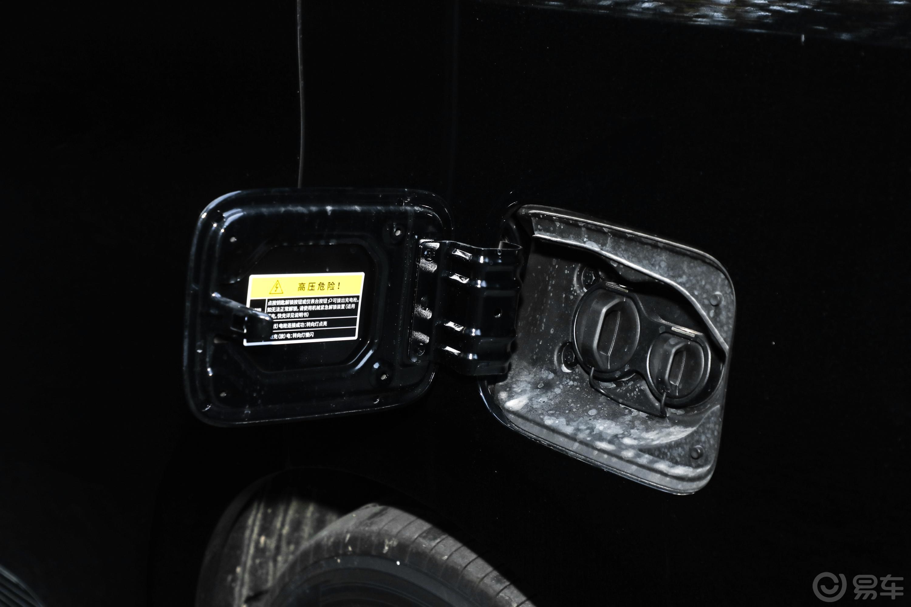 冠军视野的较量 传祺向往M8宗师VS别克GL8PHEV