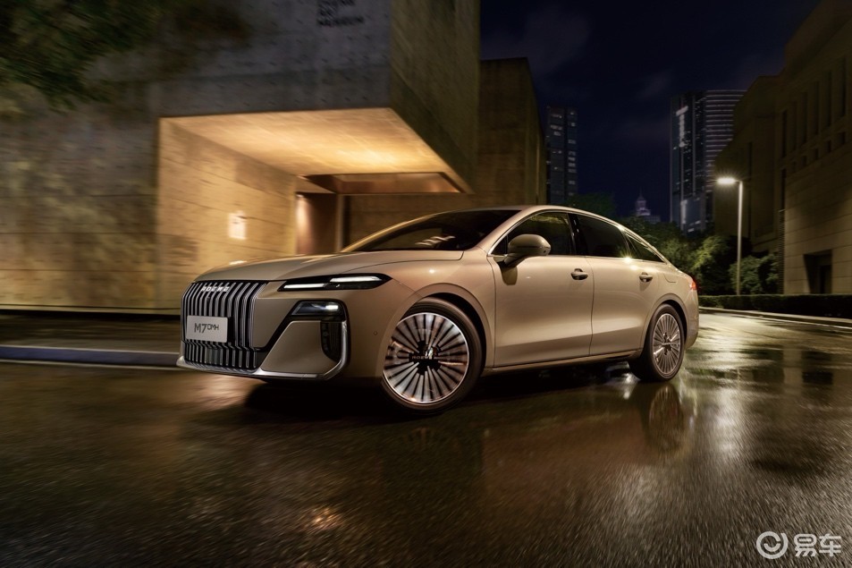 新车丨荣威M7 10万级插混轿车必选车型