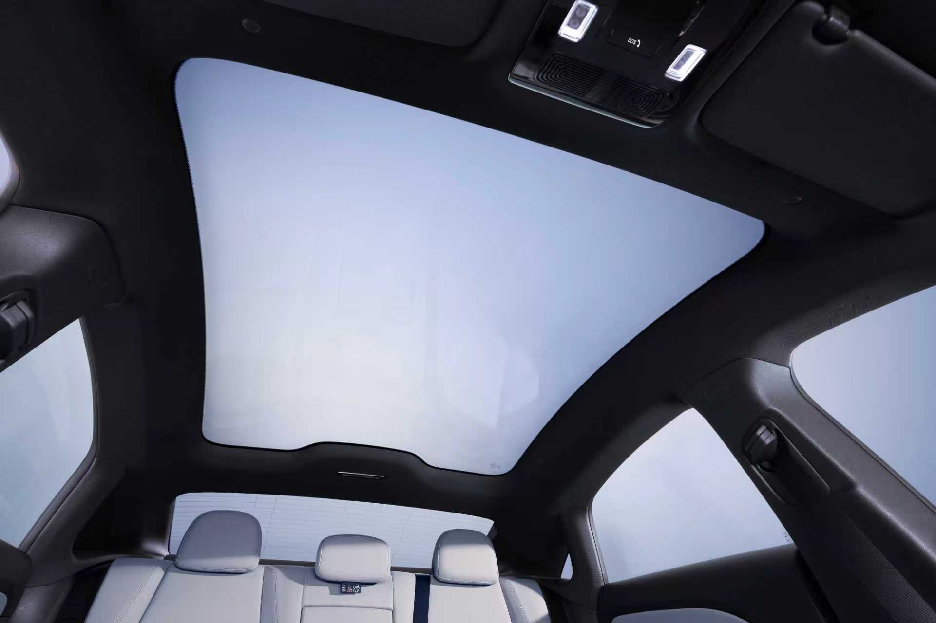 一辆纯粹 全面进化的奔驰 品鉴全新奔驰纯电CLA