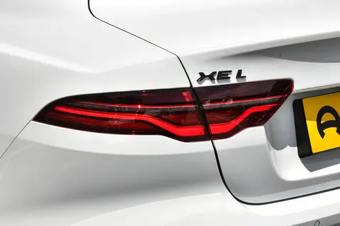 捷豹XEL购车手册，哪款配置更适合你？