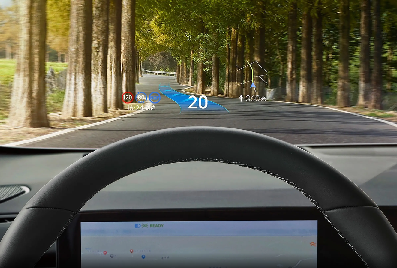 有插混四驱+8775P座舱芯片，50万买顶配有机会火吗？