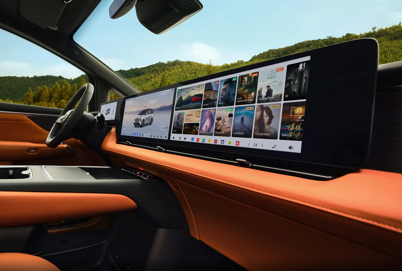 有插混四驱+8775P座舱芯片，50万买顶配有机会火吗？