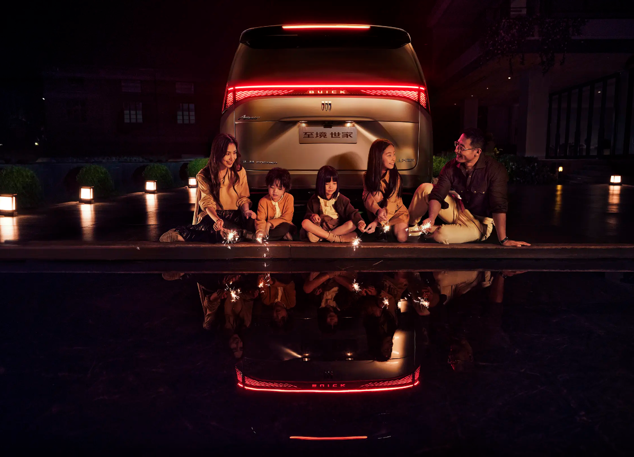 有插混四驱+8775P座舱芯片，50万买顶配有机会火吗？